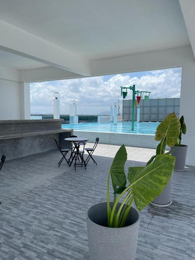 Sri Indar Hotel & Suites Parit Buntar Dış mekan fotoğraf
