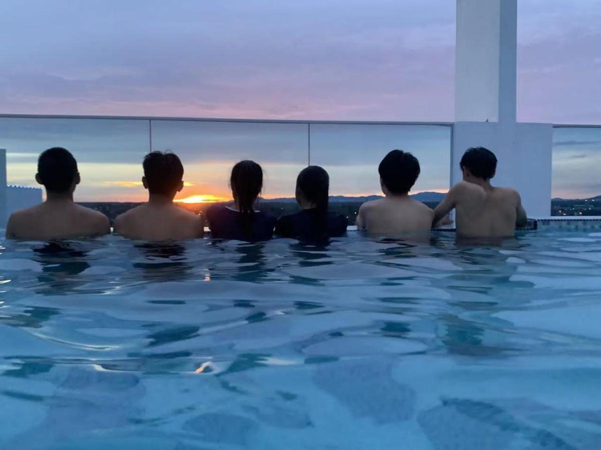 Sri Indar Hotel & Suites Parit Buntar Dış mekan fotoğraf