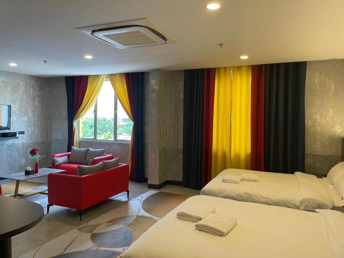 Sri Indar Hotel & Suites Parit Buntar Dış mekan fotoğraf